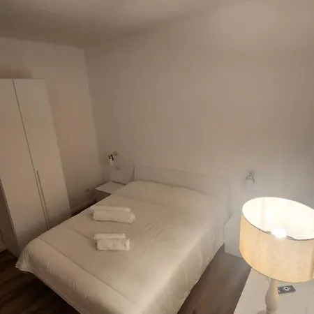 La Maison Vue Le *