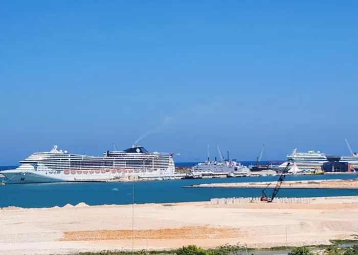 La Maison Vue Le דירה